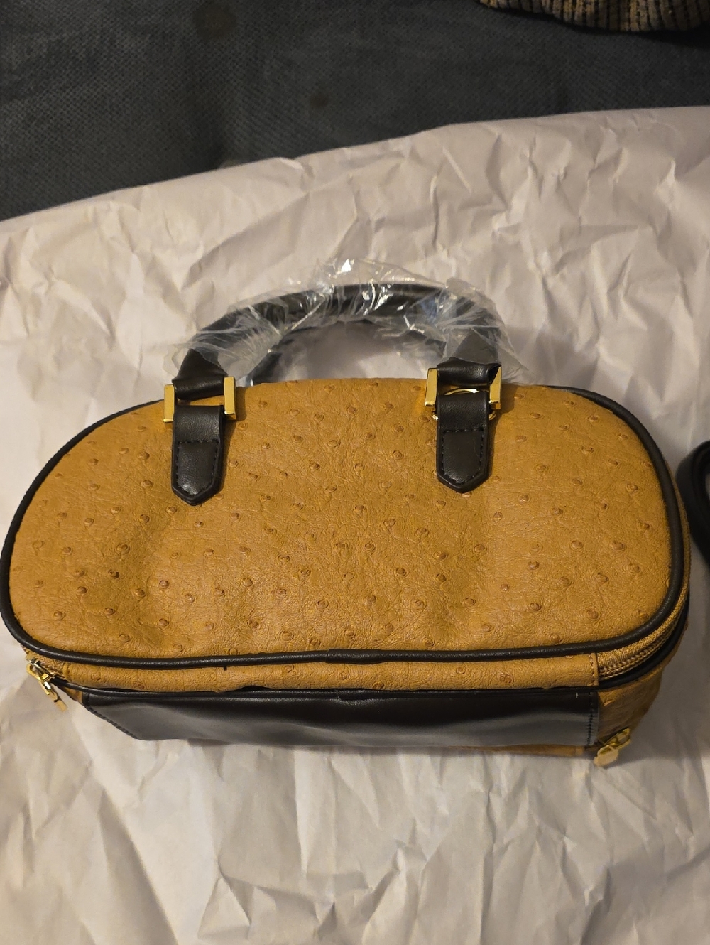LORI GREINER MUSTARD YELLOW FAUX OSTRICH CROSSBODY PURSE WITH ORGANIZER